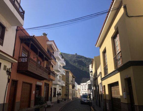 Koupě nemovitosti nebo pronájem? Výhody a nevýhody různých variant bydlení při stěhování na Tenerife