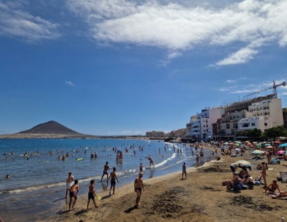 El Médano: Ráj dobrodruhů a surfařů na východním pobřeží Tenerife