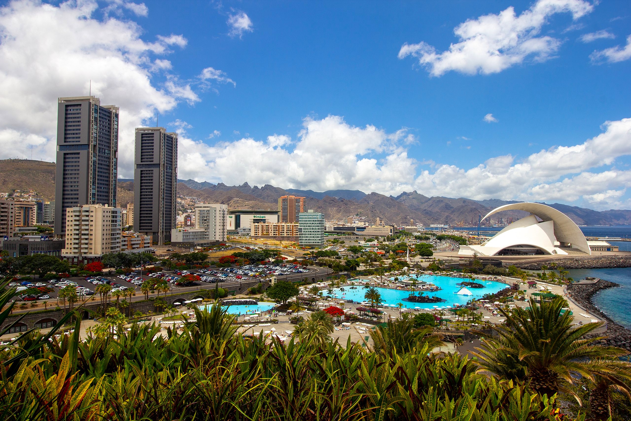 Top Reasons to Visit Santa Cruz de Tenerife: The Ultimate Travel Guide