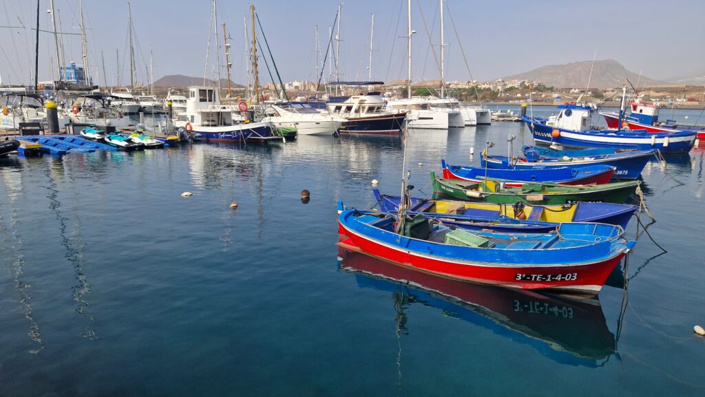 boats in marina del sur, tenerife