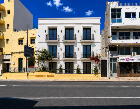 Městský pozemek se smíšeným využitím v Granadilla de Abona – 147 m² a možnost výstavby až do 3 podlaží